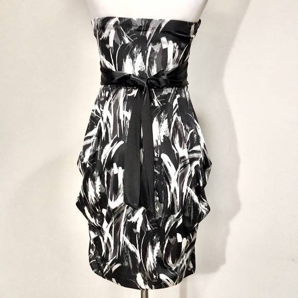 Ruby Rox Black & White Print Strapless Mini Dress Size Small - Picture 9 of 9